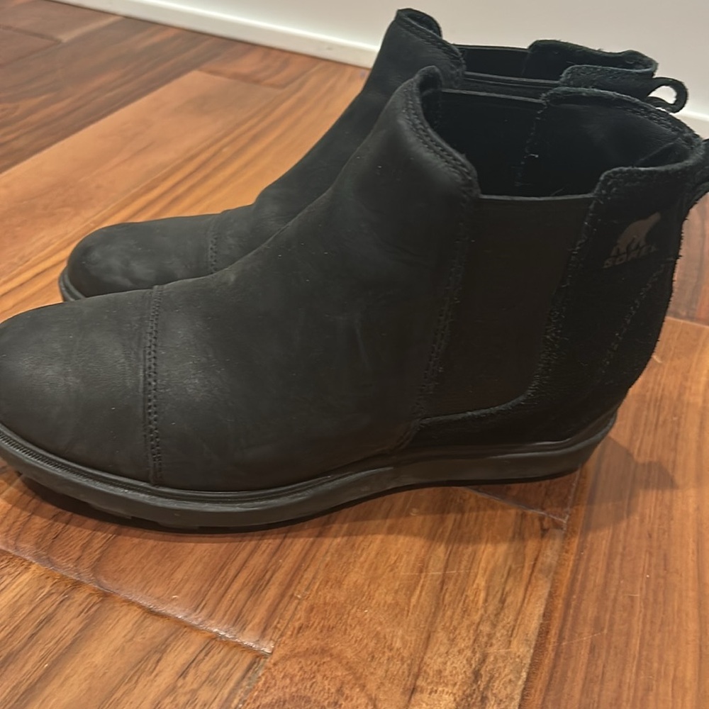 Sorel Evie Chelsea boots